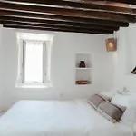 Mooi Mayor Town Loft